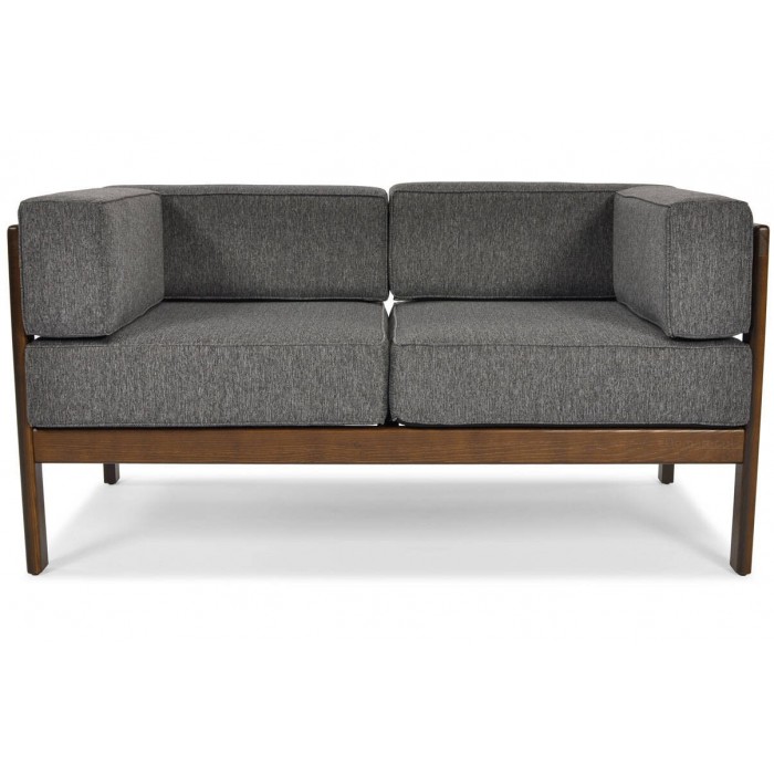 Graphitfarbenes Gartensofa EDEN 2 auf einem Holzgestell.