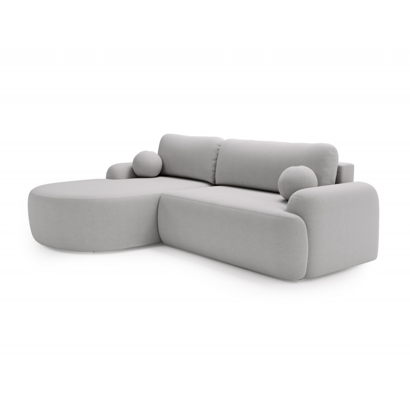 Elegantes hellgraues Ecksofa CLOUDY aus Lammfellstoff mit abgerundeten Seiten und dekorativen kugelförmigen Kissen