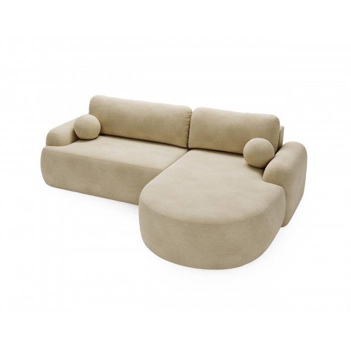 Elegantes, beigefarbenes Ecksofa CLOUDY aus Veloursstoff mit abgerundeten Seiten und kugelförmigen Zierkissen