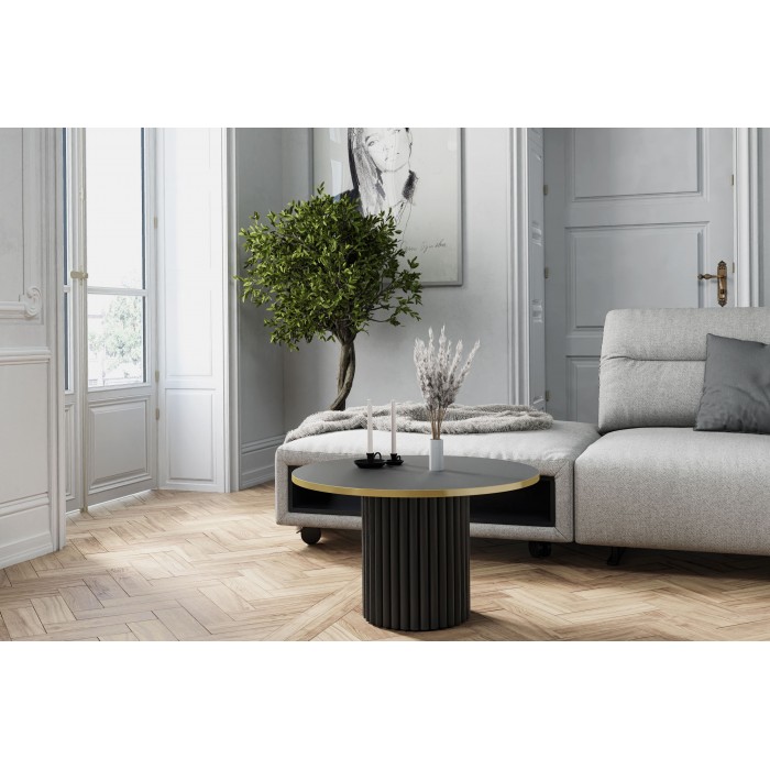 VIRELO GOLD schwarzer Tisch mit elegantem goldenem Detail auf der Tischplatte für moderne Innenräume