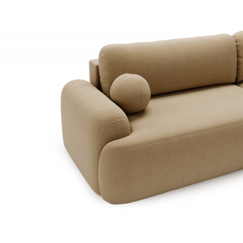 Elegantes, beigefarbenes Ecksofa CLOUDY aus Lammfell mit abgerundeten Seiten und dekorativen, kugelförmigen Polstern 4/9